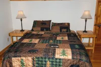 Bearadise Cabin on 300+ ft of Brasstown Creek: Near John C. Campbell Folk School