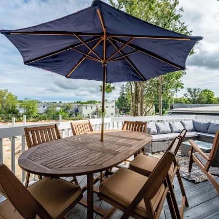 The Loft – Pet-Friendly Egg Harbor Rental