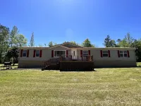 Large Home with Ample Space for Family and Groups