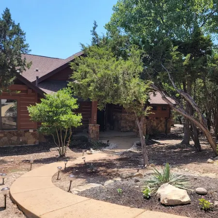 Serenity at the Wooded Bliss Cabin of Lake Travis