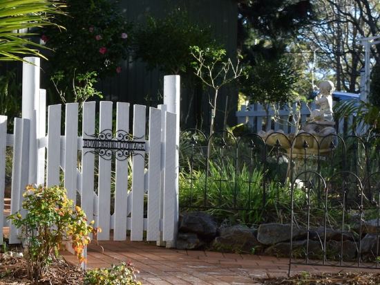 Bowerbird Cottage Studio Apartment -  Binna Burra Bushwalks & Tea House nearby