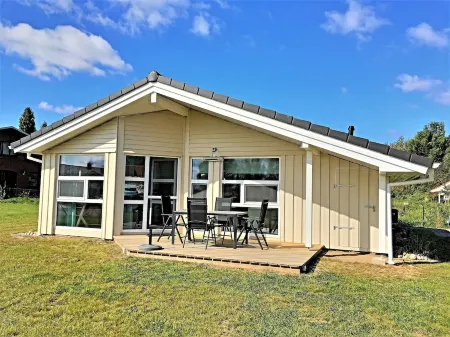 Holiday house "Am Salzhaff" with proximity to the beach and the Baltic Sea on the island of Poel