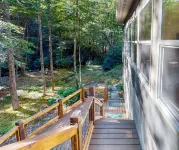 CRYSTAL CREEK ARCADE HOUSE! Big Creek + Arcade Room + Decks + Resort Amenities!