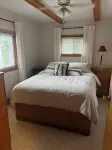 Cozy Cabin on Black Lake with a great view, 5 minutes to Black Mountain rec area