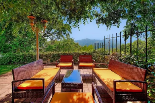 Heavenly Estate above Rose Bowl