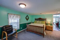 Private Waterfront Retreat with Breathtaking Views. Pet-friendly!