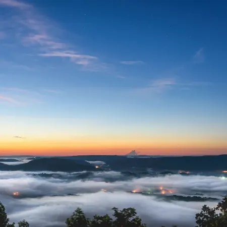 Cloudland Cottage--minutes away from world-class hiking, waterfalls, hanggliding