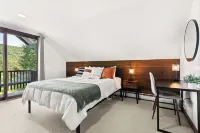 The Overlook - Hot Tub, Game Room, 5min to MTN