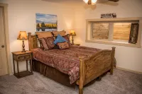 Enjoy Peace & Wildlife- Stunning Log Home w/ Mountain Views!  Pagosa Springs, Co