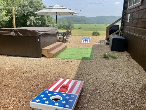 THE MILLION DOLLAR VIEWS, PRIVACY AND EASY ACCESS - ONLY THIS WAY :-) Hotels in Transylvania County