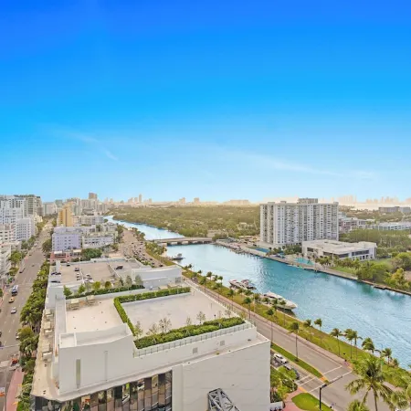 Best Rates!! Remodeled Gorgeous 1BR/2Bath Corner Unit Oceanview Free Spa Passes