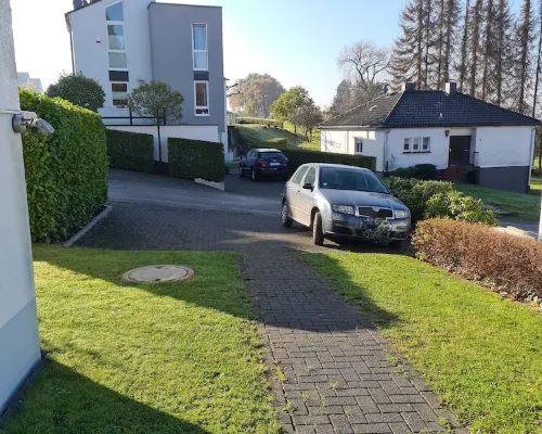 Very quiet, in almost green surroundings Hotels in Solingen
