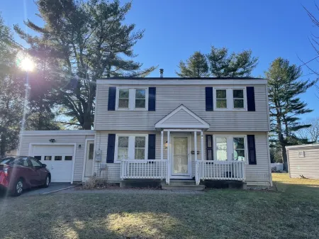 Private Home w/ Office Year Round in town Brunswick next to Bowdoin