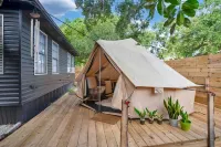 The Temple & Glamping + Hot Tub, 15 Min Away from MCO, 25 min from Theme Parks