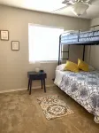 Great location, beautiful, cozy and relaxing home. Very close to the river