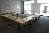 บริต โรงแรมดูแลค - ที่มีที่จอดรถ