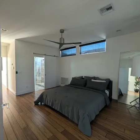 Large Modern 4 Bed in Arcadia w/ Pool & HT - 10min from old town Scottsdale