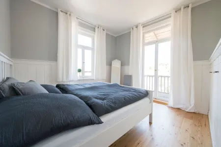 Quietly located vacation home at the foot of Wartburg Castle Отели в г. Айзенах