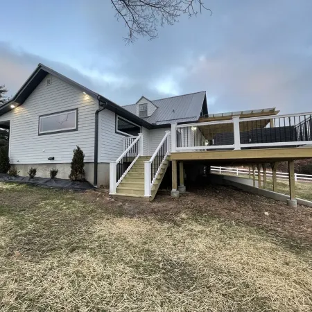 Coco Brothers’ Farmhouse