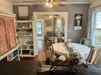 Oaktree Cottage in Mount Dora Historic District