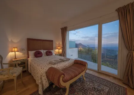 Luxurious, Private Villa in Gaucin with Breathtaking Views to Morocco