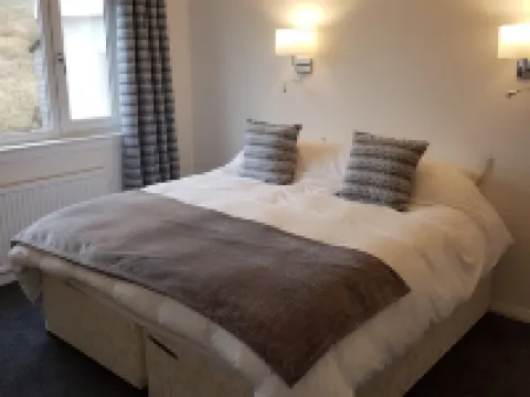 Beautiful 10 person modern bungalow in Bruichladdich with stunning views 아일레이 호텔