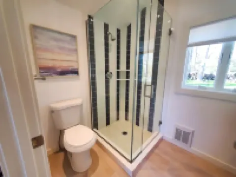 1 Bedroom Hamptons Waterfront Cottage Rental