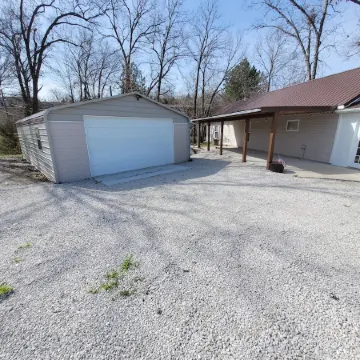 Mark Twain lake getaway at Blue Lagoon!