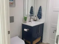 Beautiful Modern Grand Haven Getaway across from the Beach! Hotels in Grand Haven