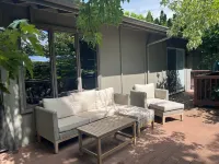 Beautiful family friendly home in the Rattlesnake with outdoor recreation nearby