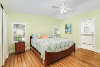 Pine Island Paradise - Saltwater Canal 2 Bed/2 Bath