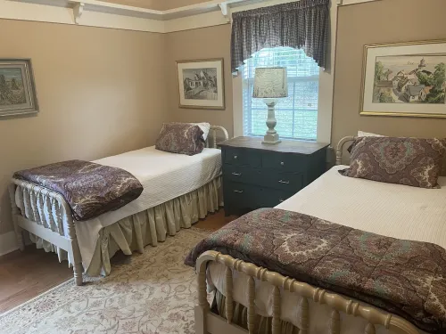 Elegant 2 Bedroom, 2 Bath Guest House close to Tallahassee