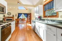 Fantastic Vacation Rental in Lake Como, Sleeps 8-12