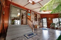 Summertime Fun at the White Squirrel Lodge! Hotels in Lawrence County