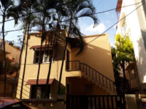 The Hood Hostel Hotels in 