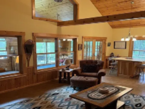 Spacious Summer Escape: Private Backyard, Dock & Fire Pit, Channel Waterfront Hotels in Breezy Point