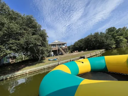 Vacation Cottage – Enjoy 4WD Beach, Hottub, Wild Horses & Canalfront Views