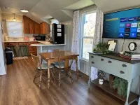 The Compass Loft Studio near TSU with EV Charger