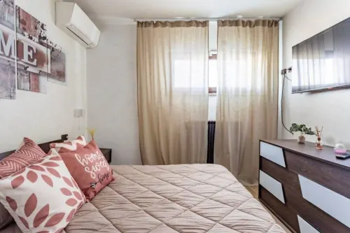 Apartment Old Lighthouse Beachside Haven - 10 minutes from the Airport