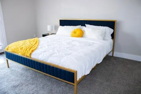 Walk to AT&T Cowboys Stadium, Globe-life from Stylish 2Bedroom Отели рядом с достопримечательностью «Университет Техас в Арлингтон»