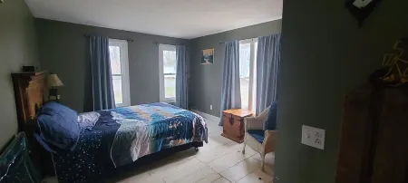 Fully furnished yr round home near Seneca Lake, on Wine trail, Family Friendly