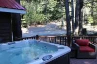 Remodeled woodland oasis for those who want it all - Hot Tub