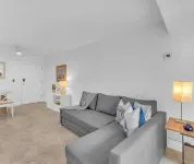 Beachside Bliss: One-Bedroom perfect vacation parking included Hotels in Key Biscayne