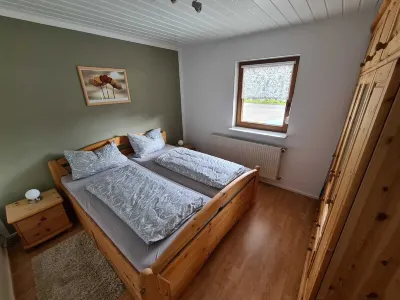 Ferienwohnung Direkt am Bostalsee Hotel dekat Burg Veldenz
