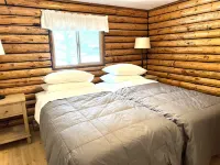 Missouri River Getaway- Riverfront - 4-Star