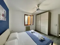 PANORAMIC APARTMENT SITUATED IN THE TOWN CENTER WITH LAKE VIEW