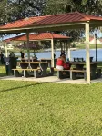 Lakefront Fishing/Kayaking/Boating House WWOJ-FM Avon Park附近的飯店
