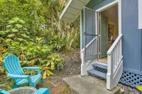 Pineapple Cottage surrounded by coffee plantations