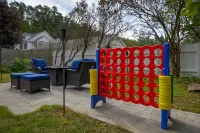 The Kings Cottage-Hot Tub! Pet Friendly! Fire pit, Outdoor Games, Close to Town