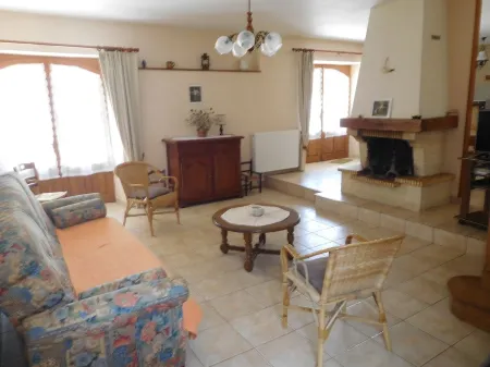 The barn: stone house with pool